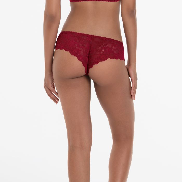 Bobette Shorty Cherry 1388