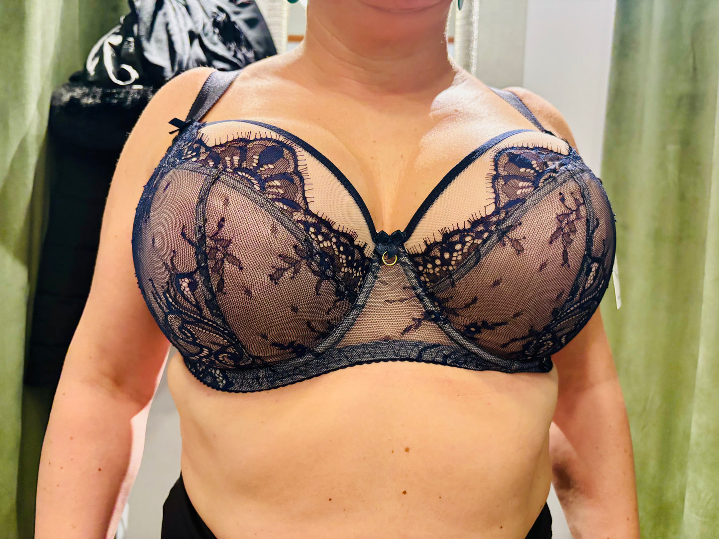 Reggiseno Valentine con coppa ricamata in pizzo soft e ferretto Blu