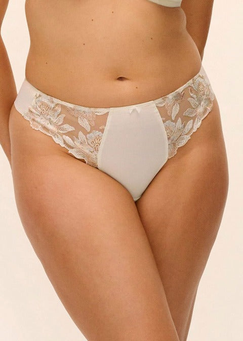 Magdalena Tanga A Vita Media Ivory