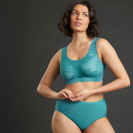 Essential Lace Bralette Light Smaragd 5400