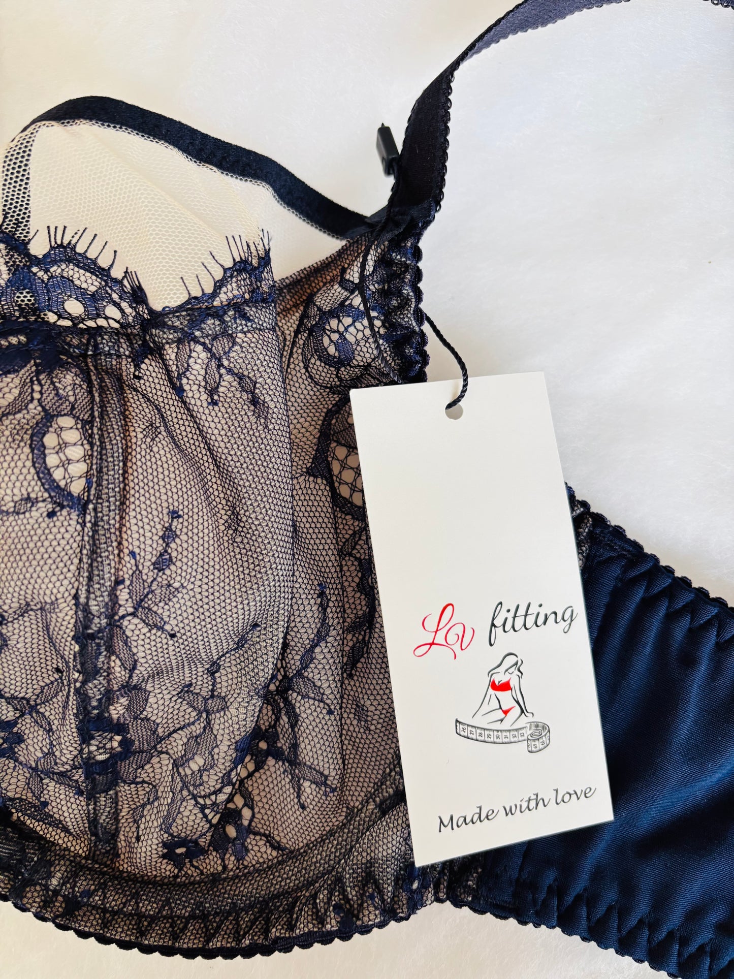 Reggiseno Valentine con coppa ricamata in pizzo soft e ferretto Blu