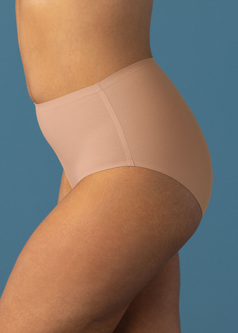 Fantasie Smoothease Slip A Vita Alta Liscio Effetto Taglio Laser Cafe Au Lait