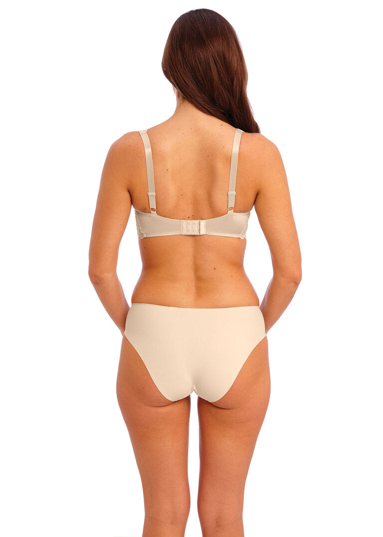 Eglantine Slip A Vita Bassa Con Inserti In Pizzo E Retro In Taglio Laser Creme Brulee