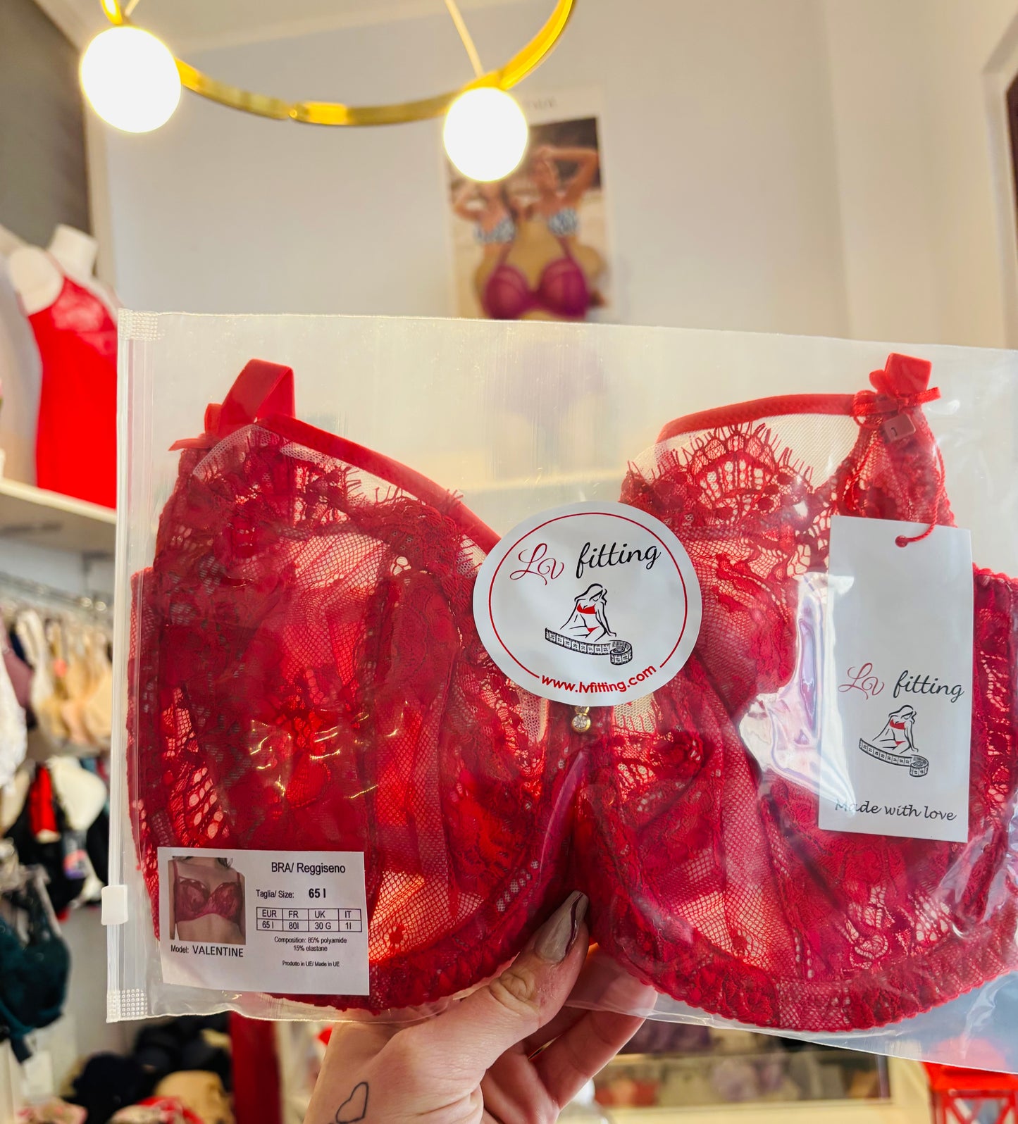 Reggiseno Valentine con coppa ricamata in pizzo soft e ferretto Rosso