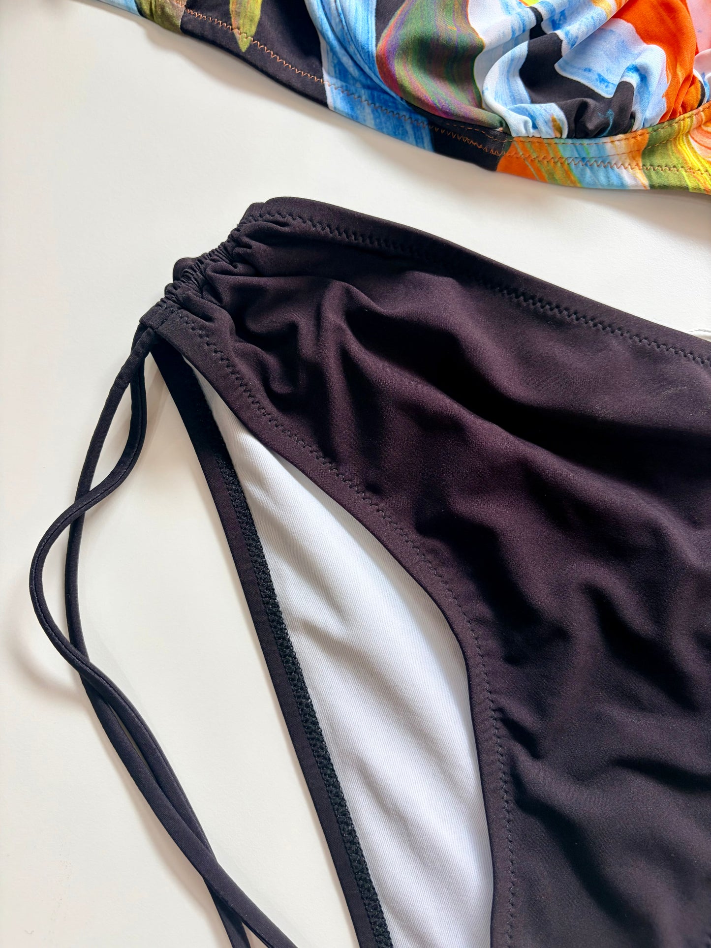 Le Foglie Slip Costume A Vita Alta Regolabile Con Laccetti ULTIME TAGLIE PRONTA CONSEGNA