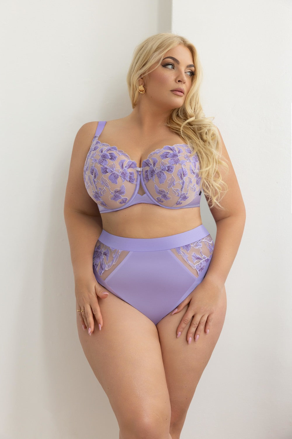 Lili Reggiseno Con Ferretto E Coppa Ricamata