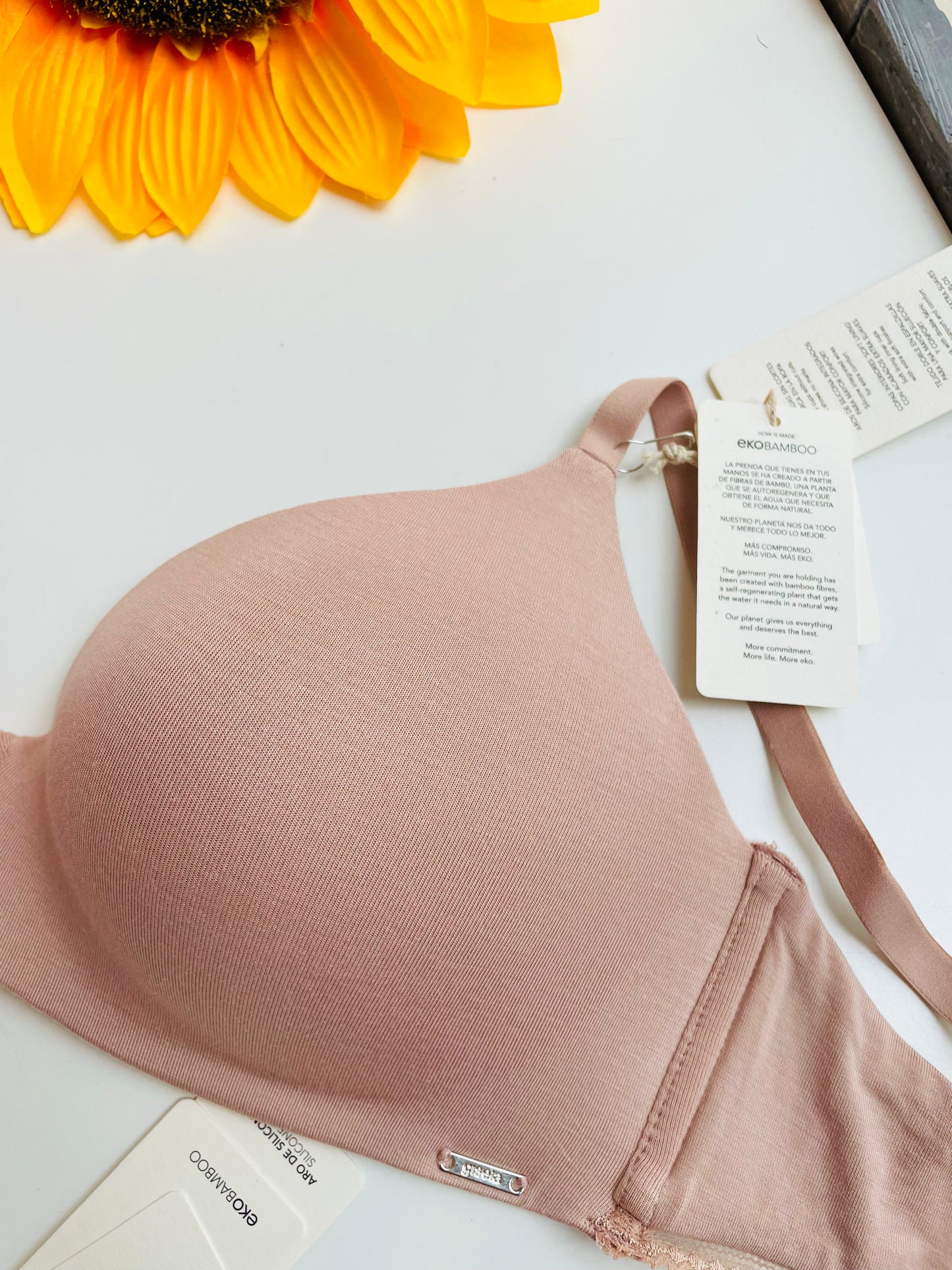 Reggiseno in fibra di bambù senza ferretto 0378 Nero/ Bianco Prodotto in Svendita Finale