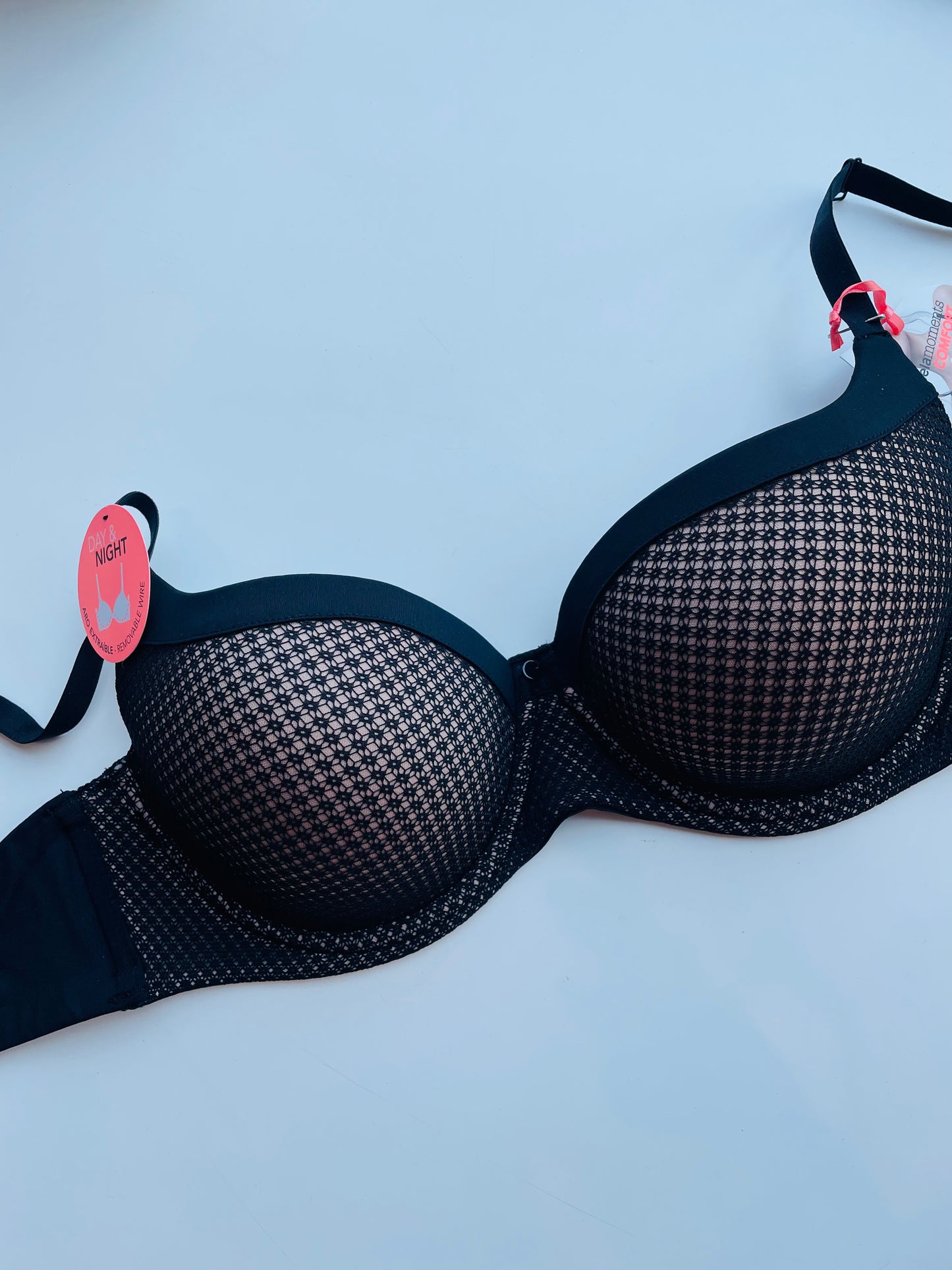 Reggiseno Day and Night Gisela Nero/Nudo Prodotto in Svendita Finale